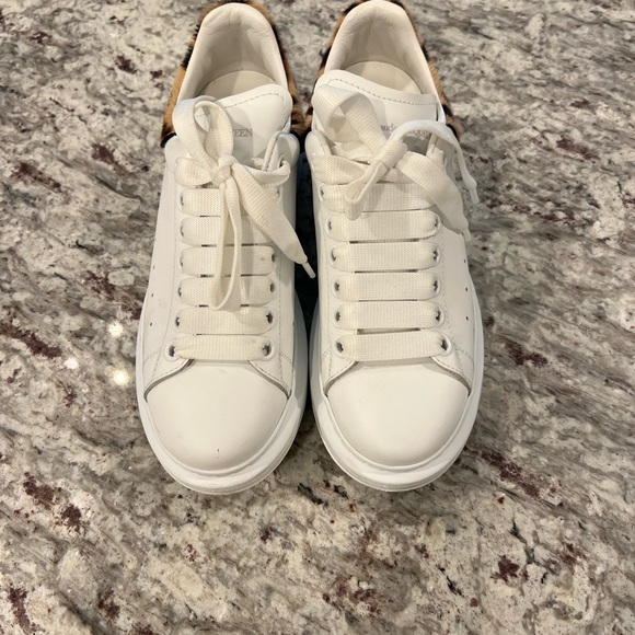 Alexander McQueen Leopard calf hair Larry sneakers - Picture 3 of 7